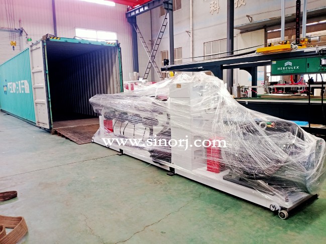 當下流行的POE床墊生產(chǎn)線裝柜進行時